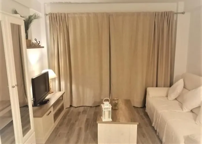 Playa Y Piscina Perla 2 Estudio * Fuengirola